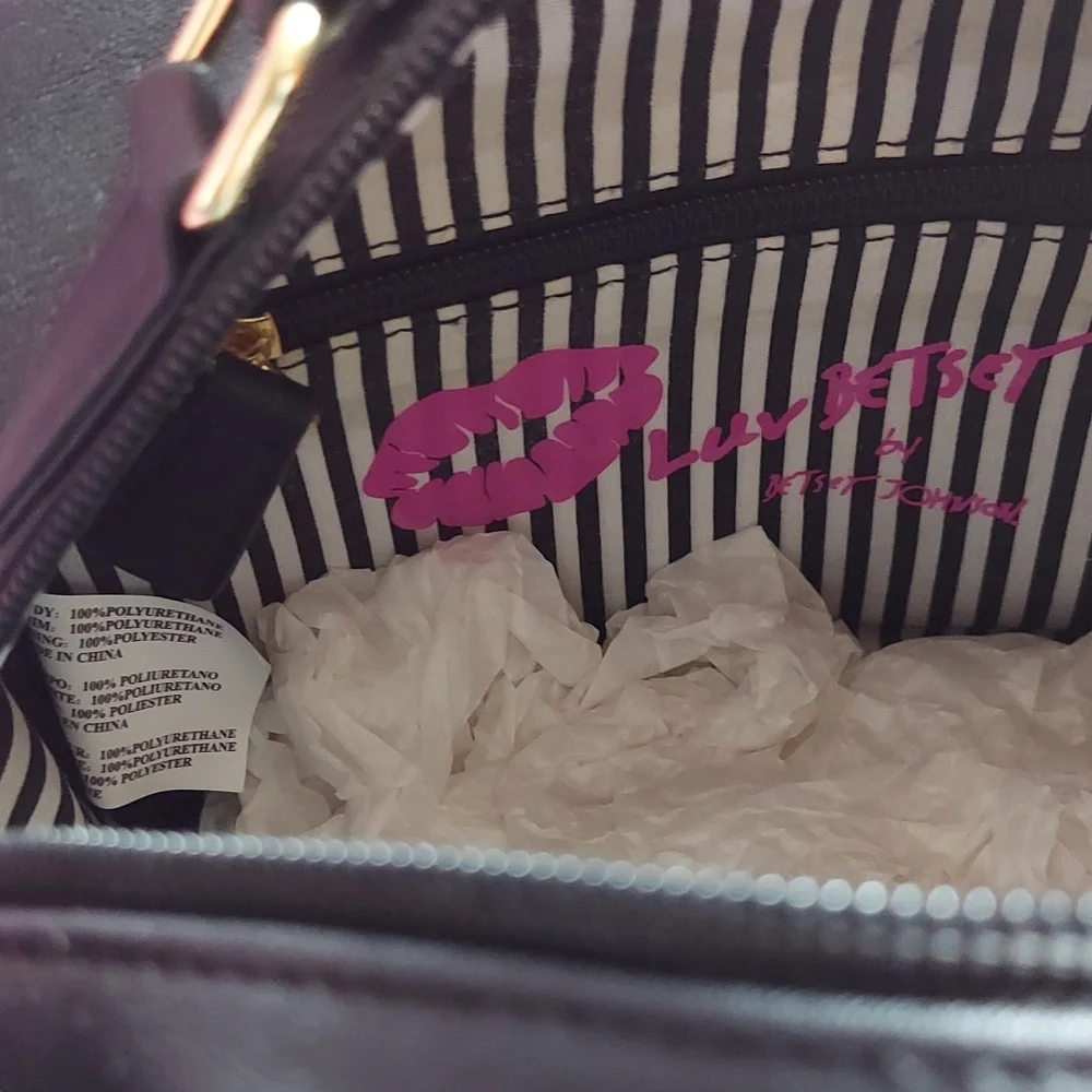 NWT Betsey Johnson KITTY CROSSBODY - Picture 5 of 8